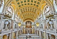 The Best 10 Books for Building Financial Literacy Quickly